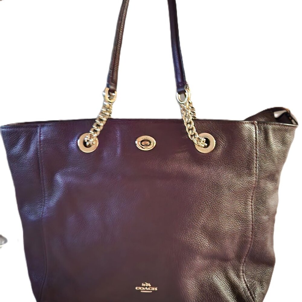 Like New Coach Turnlock Mahogany Leather Shoulder Bag - Picture 2 of 15